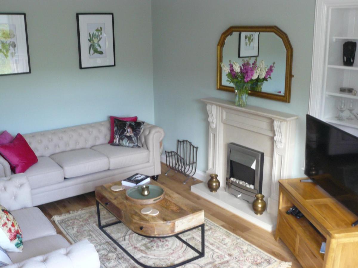 Woodburn Ground-Floor Apartment In Quiet Setting In פיטלוצ'רי מראה חיצוני תמונה
